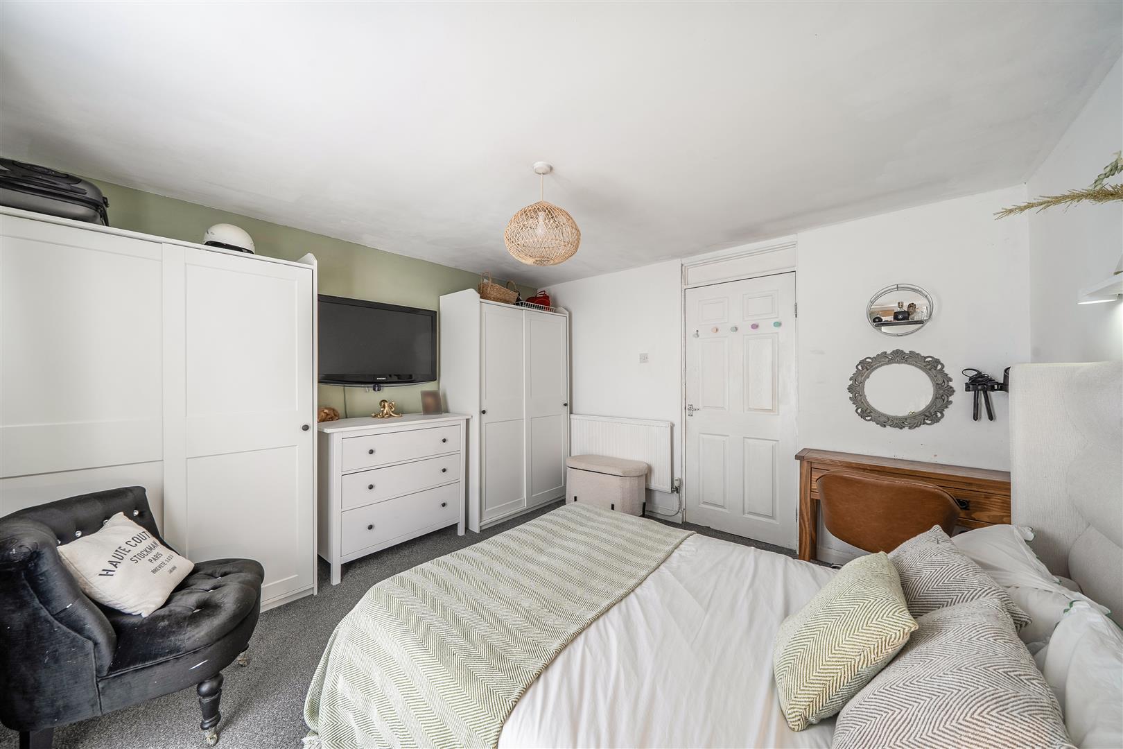 Courtney Street, Manselton, Swansea, SA5 9NY